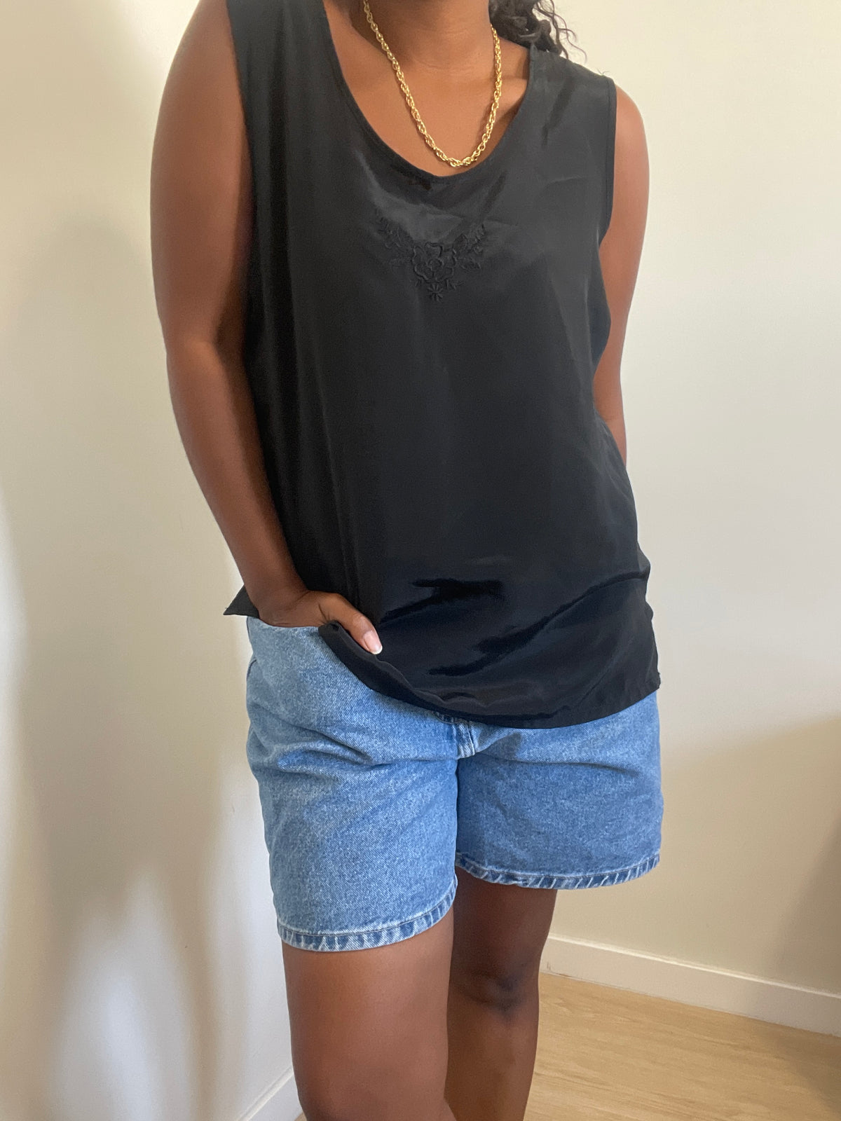 Top de alças preto vintage