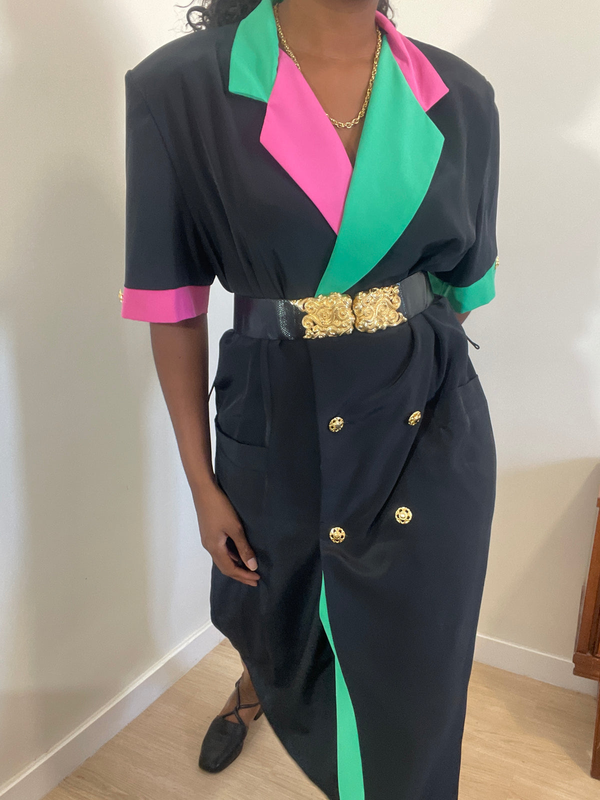 Vestido vintage com gola bicolor verde e rosa