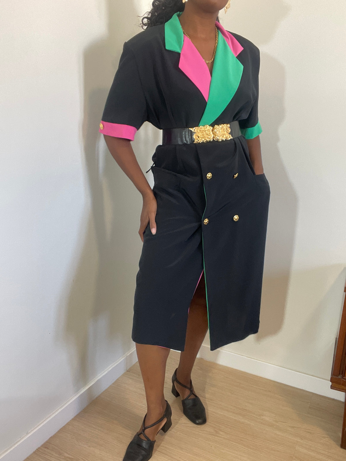 Vestido vintage com gola bicolor verde e rosa