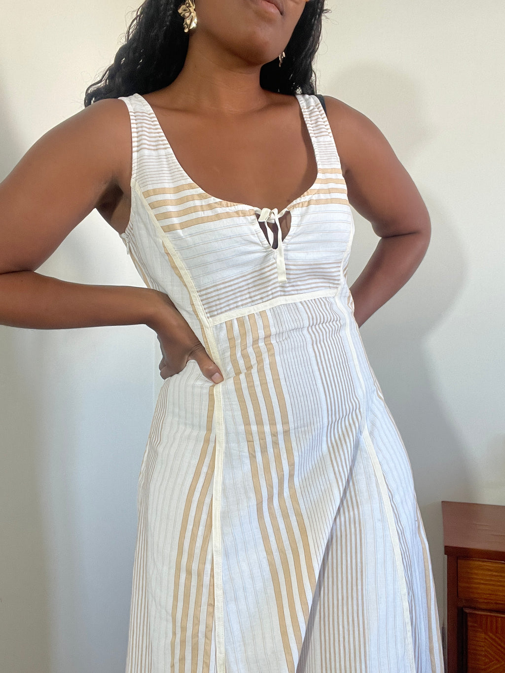 Vestido Y2K midi às riscas em algodão