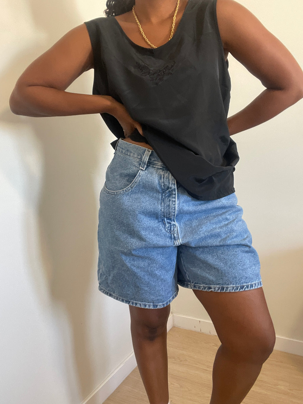 Top de alças preto vintage