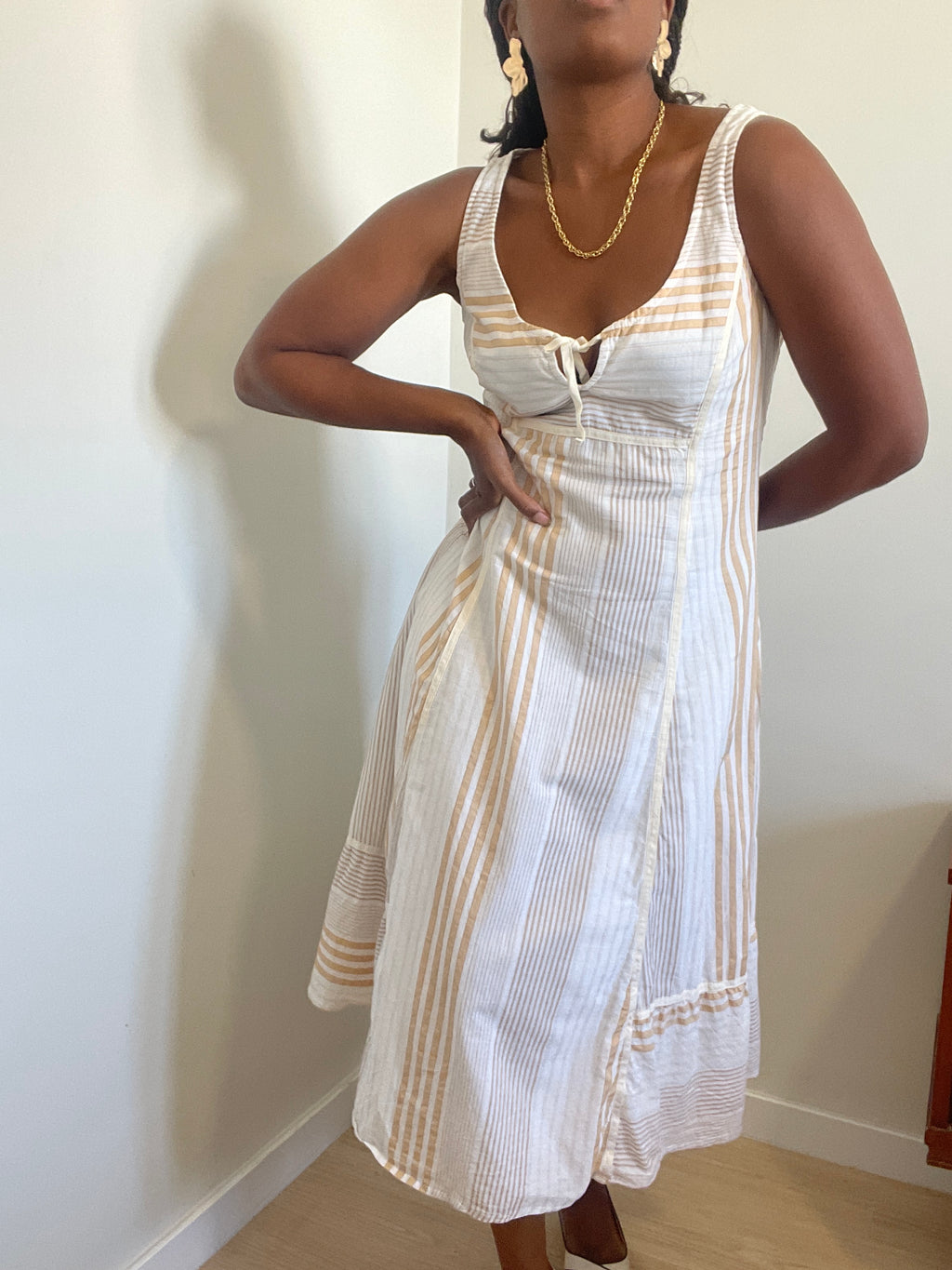 Vestido Y2K midi às riscas em algodão