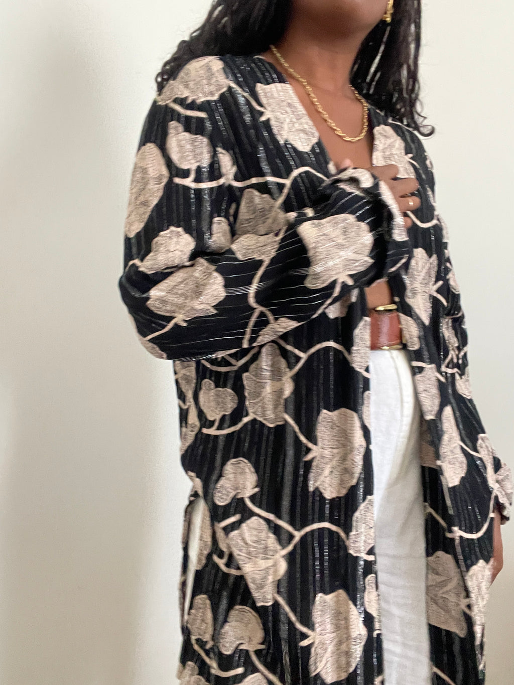 Quimono Vintage Longo Transparente com Estampa Floral e Listras