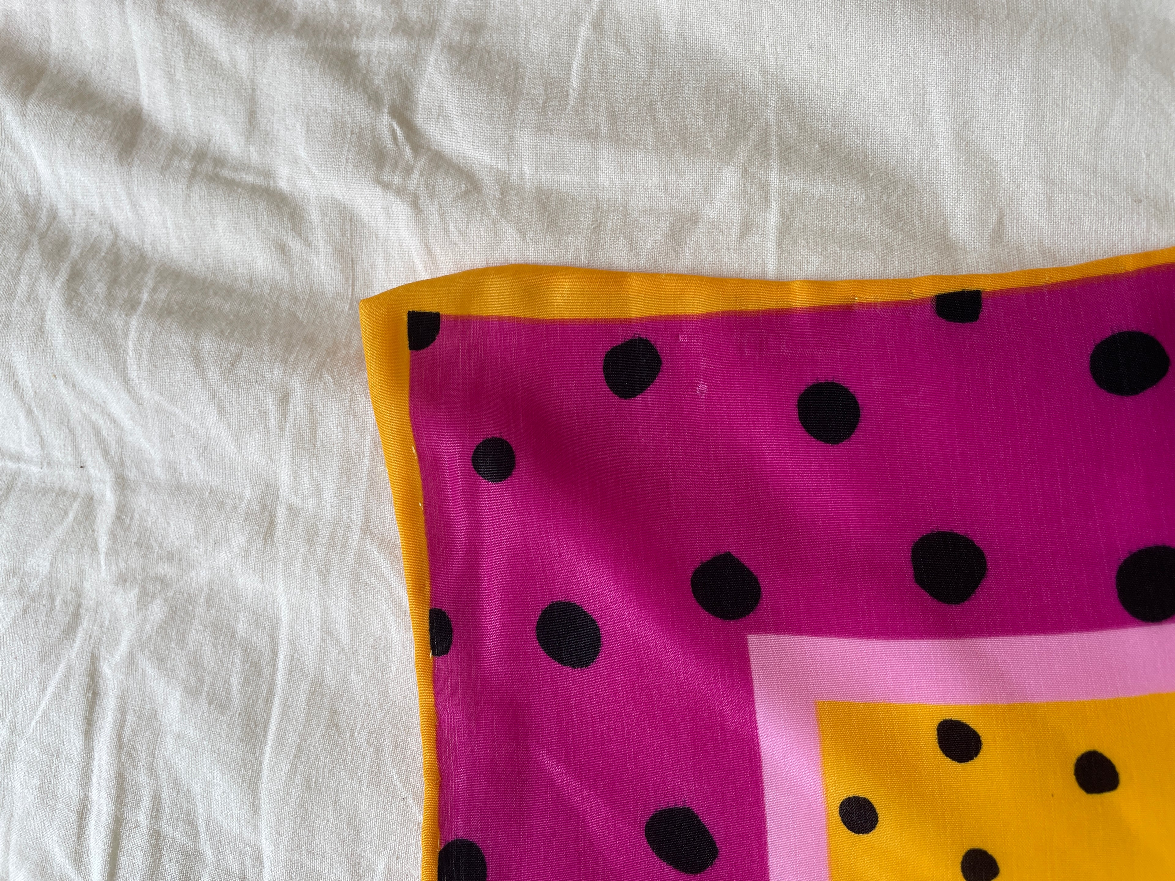 Lenço polka dots rosa vintage