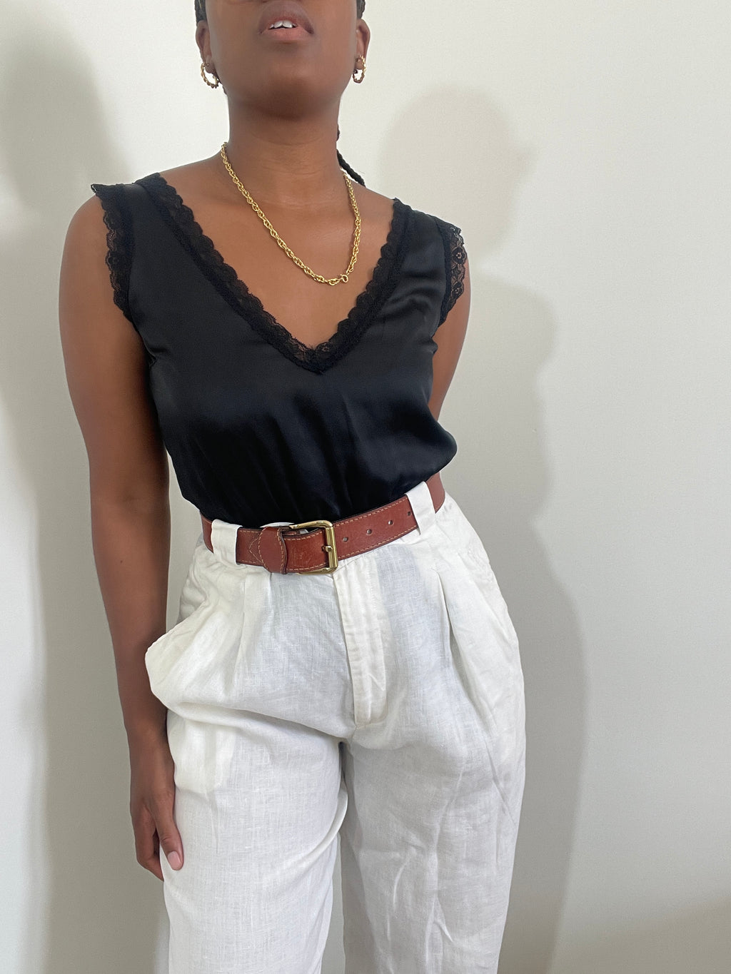 Top preto acetinado