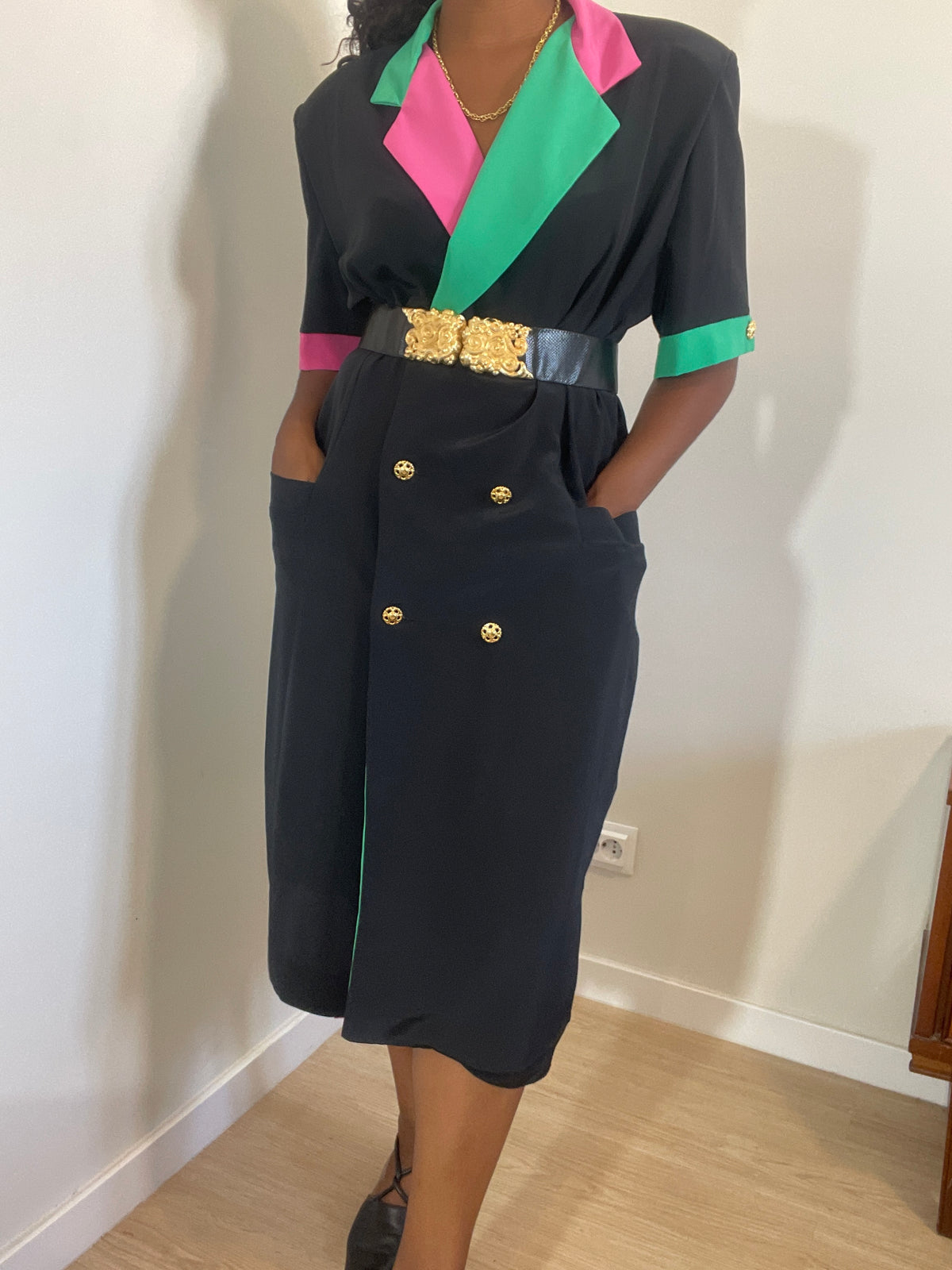 Vestido vintage com gola bicolor verde e rosa